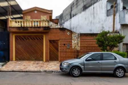 Casa à venda com 146m², 4 quartos e 2 vagas Casa à venda com 146m², 4 quartos e 2 vagasFachada