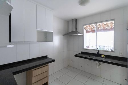 Casa à venda com 122m², 2 quartos e 2 vagasCozinha
