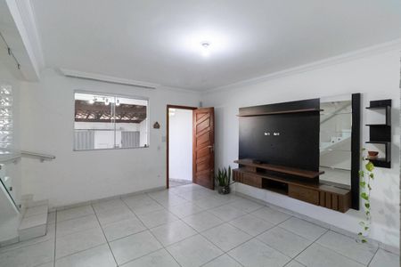 Casa à venda com 122m², 2 quartos e 2 vagasSala