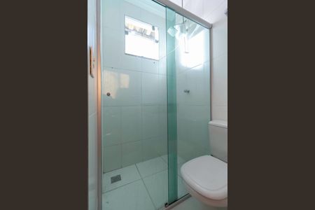 Casa à venda com 122m², 2 quartos e 2 vagasBanheiro da suíte 1