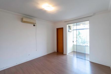 Casa à venda com 122m², 2 quartos e 2 vagasSuíte 2