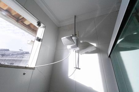 Casa à venda com 122m², 2 quartos e 2 vagasBanheiro da suíte 1