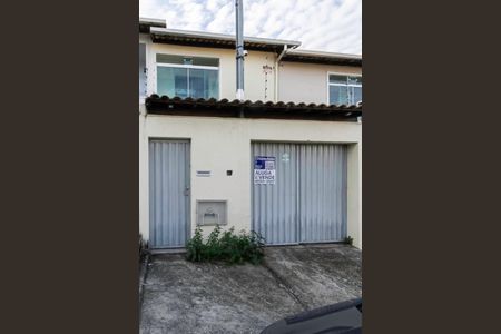 Casa à venda com 122m², 2 quartos e 2 vagasFachada