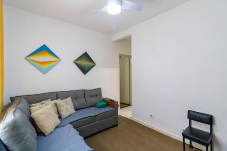 Casa à venda com 80m², 2 quartos e 3 vagasSala