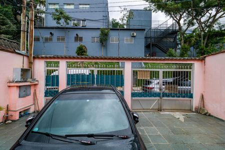 Casa à venda com 80m², 2 quartos e 3 vagasVista - Sala