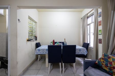 Apartamento à venda com 75m², 2 quartos e 1 vagaSala