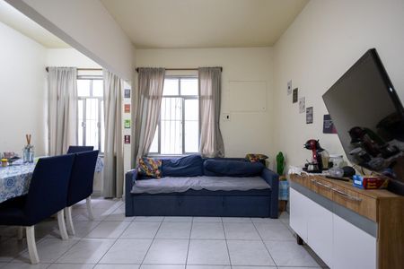 Apartamento à venda com 75m², 2 quartos e 1 vagaSala