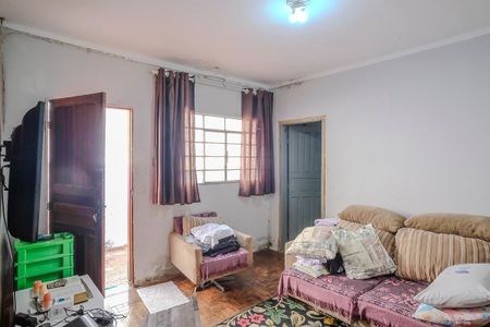 Casa à venda com 180m², 3 quartos e 5 vagasSala