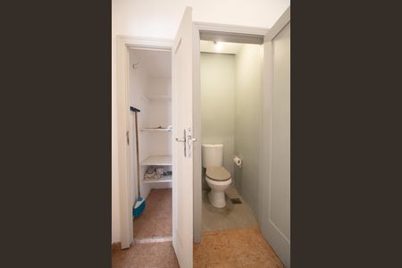 Apartamento à venda com 131m², 2 quartos e 1 vagaBanheiro social