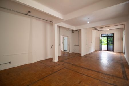 Apartamento à venda com 131m², 2 quartos e 1 vagaSala