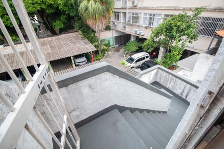 Apartamento à venda com 131m², 2 quartos e 1 vagaEscada