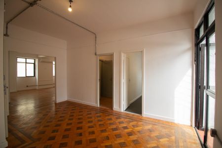 Apartamento à venda com 131m², 2 quartos e 1 vagaHall de entrada