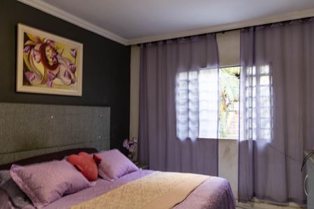 Casa à venda com 280m², 3 quartos e 2 vagasSuíte 