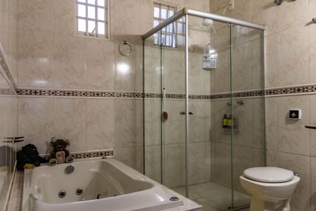 Casa à venda com 280m², 3 quartos e 2 vagasBanheiro Suíte 