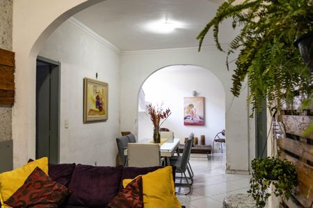 Casa à venda com 280m², 3 quartos e 2 vagasSala