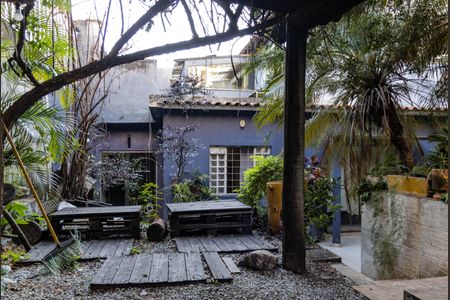 Casa à venda com 280m², 3 quartos e 2 vagasÁrea comum