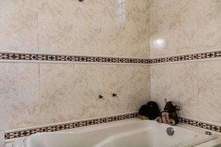 Casa à venda com 280m², 3 quartos e 2 vagasBanheiro Suíte 