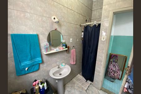 Casa à venda com 80m², 3 quartos e sem vaga Casa à venda com 80m², 3 quartos e sem vagaBanheiro