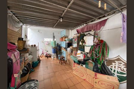 Casa à venda com 80m², 3 quartos e sem vaga Casa à venda com 80m², 3 quartos e sem vagaTerraço