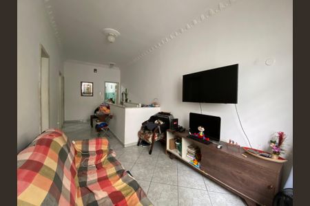 Casa à venda com 80m², 3 quartos e sem vaga Casa à venda com 80m², 3 quartos e sem vagaSala