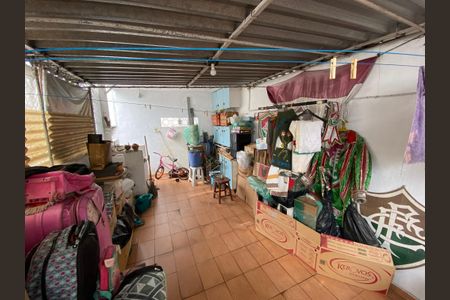 Casa à venda com 80m², 3 quartos e sem vaga Casa à venda com 80m², 3 quartos e sem vagaTerraço