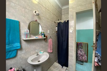 Casa à venda com 80m², 3 quartos e sem vaga Casa à venda com 80m², 3 quartos e sem vagaBanheiro