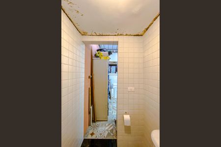 Casa à venda com 170m², 3 quartos e 2 vagasBanheiro 2