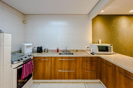 Casa à venda com 170m², 3 quartos e 2 vagasCozinha