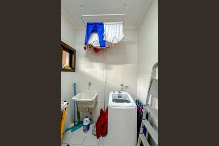 Casa à venda com 170m², 3 quartos e 2 vagasÁrea de Serviço