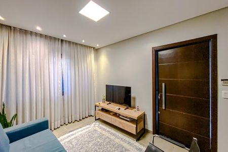 Casa à venda com 170m², 3 quartos e 2 vagasSala