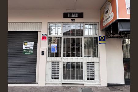 Apartamento à venda com 80m², 2 quartos e sem vaga Apartamento à venda com 80m², 2 quartos e sem vagaFachada e placa