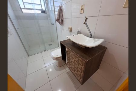 Apartamento à venda com 80m², 2 quartos e sem vaga Apartamento à venda com 80m², 2 quartos e sem vagaBanheiro