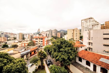 Apartamento à venda com 160m², 3 quartos e 3 vagasVista