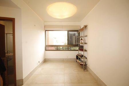 Apartamento à venda com 160m², 3 quartos e 3 vagasSala 2