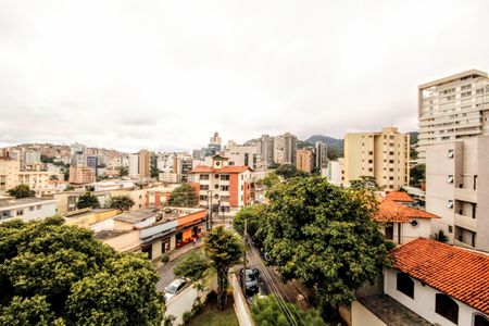 Apartamento à venda com 160m², 3 quartos e 3 vagasVista