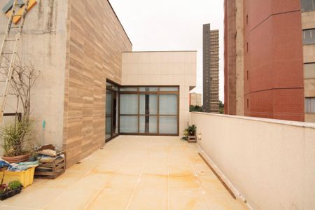 Apartamento à venda com 160m², 3 quartos e 3 vagasTerraço