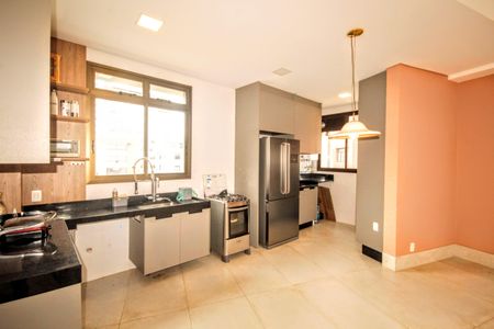 Apartamento à venda com 160m², 3 quartos e 3 vagasCozinha