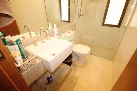 Apartamento à venda com 160m², 3 quartos e 3 vagasBanheiro 2