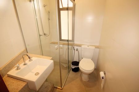 Apartamento à venda com 160m², 3 quartos e 3 vagasBanheiro 1