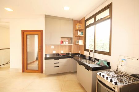 Apartamento à venda com 160m², 3 quartos e 3 vagasCozinha