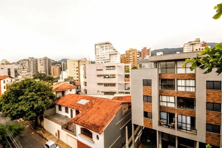 Apartamento à venda com 160m², 3 quartos e 3 vagasVista