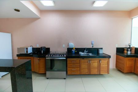 Casa à venda com 600m², 6 quartos e 5 vagas Casa à venda com 600m², 6 quartos e 5 vagasCozinha