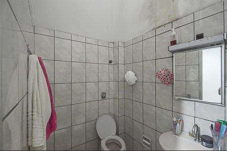 Casa à venda com 86m², 2 quartos e 1 vaga Casa à venda com 86m², 2 quartos e 1 vagaBanheiro