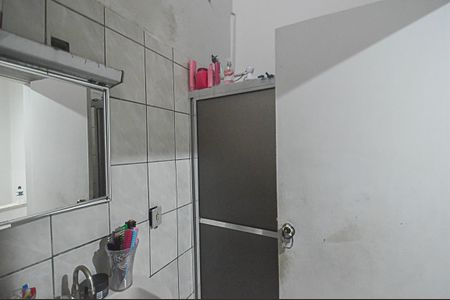 Casa à venda com 86m², 2 quartos e 1 vaga Casa à venda com 86m², 2 quartos e 1 vagaBanheiro