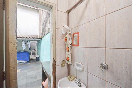Casa à venda com 86m², 2 quartos e 1 vaga Casa à venda com 86m², 2 quartos e 1 vagaBanheiro de serviço