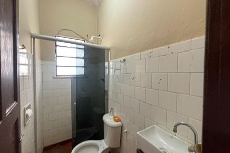 Casa para alugar com 45m², 1 quarto e 1 vaga Casa para alugar com 45m², 1 quarto e 1 vagaBanheiro