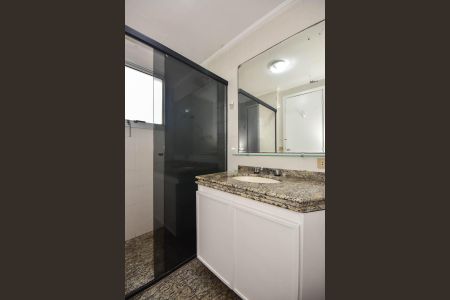 Apartamento à venda com 155m², 3 quartos e 4 vagasBanheiro Suíte 2