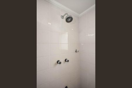 Apartamento à venda com 155m², 3 quartos e 4 vagasChuveiro da Suíte 1