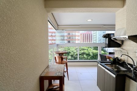 Apartamento para alugar com 100m², 3 quartos e 2 vagasVaranda