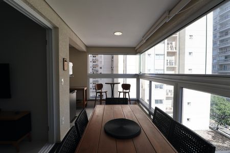 Apartamento para alugar com 100m², 3 quartos e 2 vagasVaranda